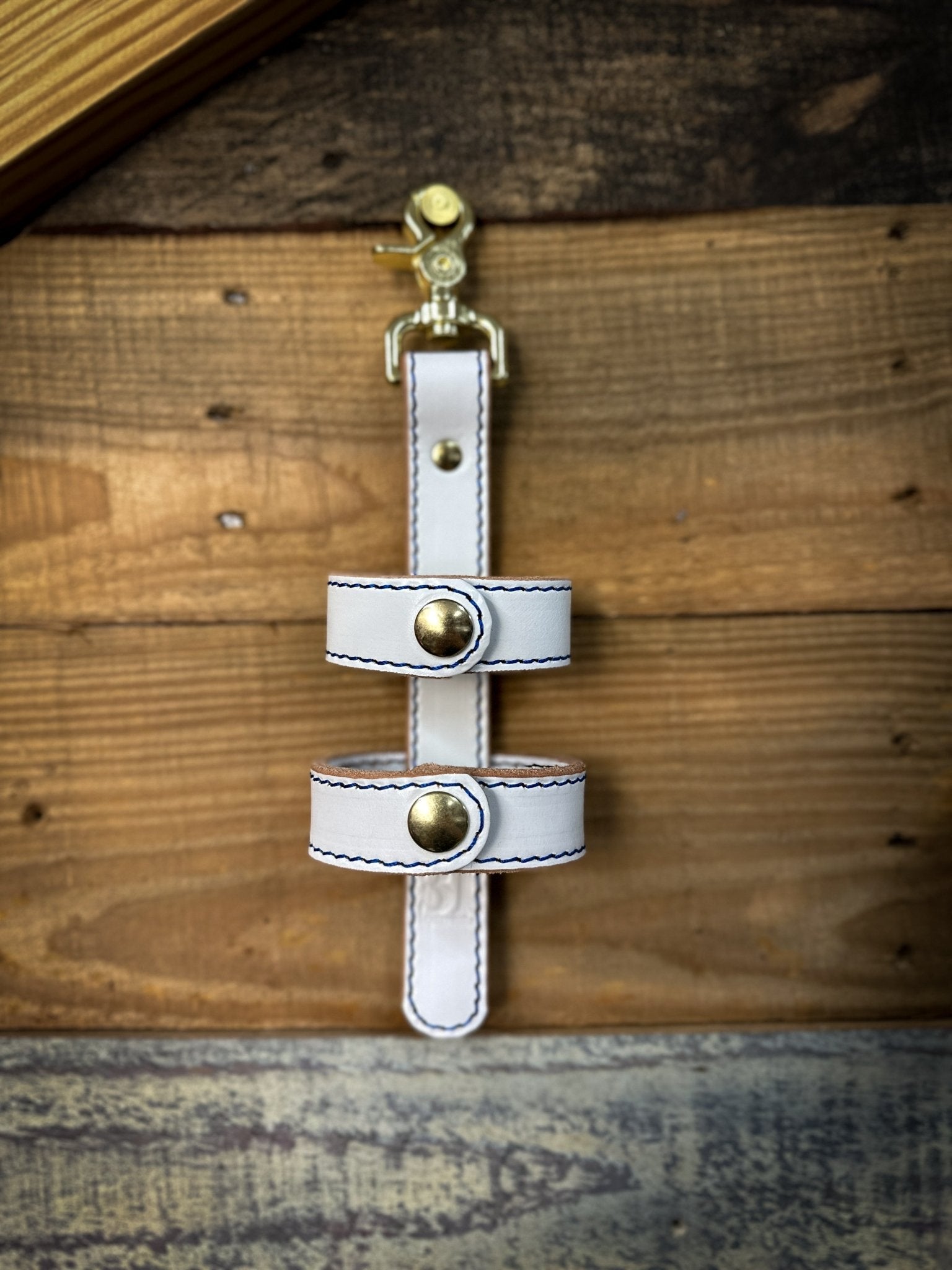 Inverted Leather Flashlight Holder – Box 31 Leatherworks