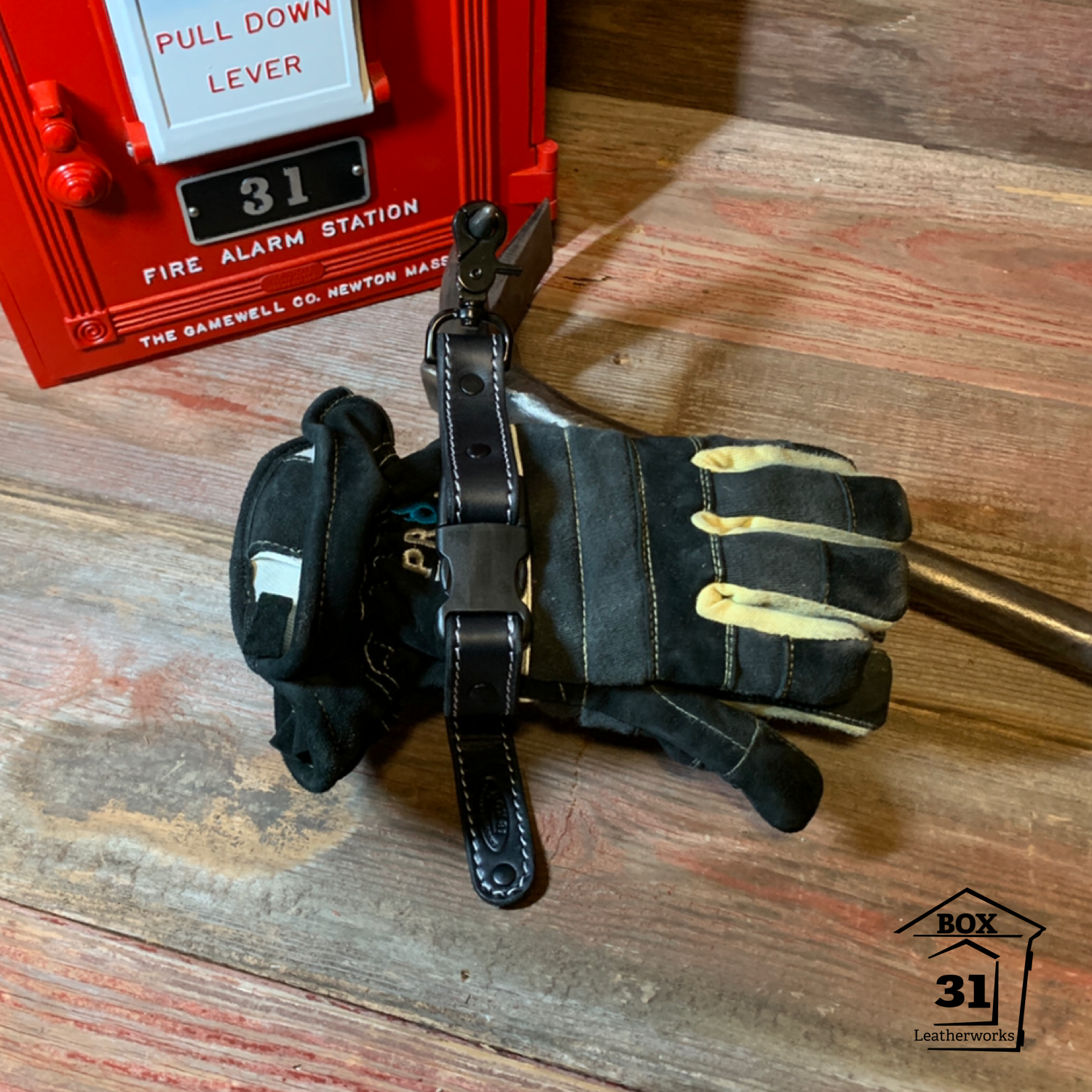 Adjustable Leather Glove Straps
